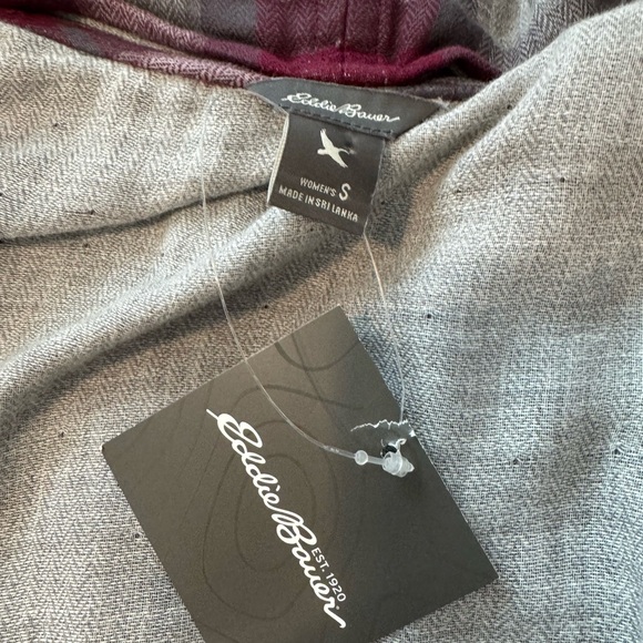 NWT Eddie Bauer Flannel Wrap Cardigan Size Small - Picture 7 of 8